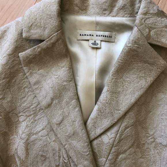 Banana Republic Gorgeous Light Gold tone Jacket Size 0 - Picture 2 of 3